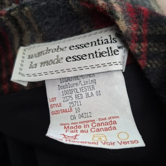Wardrobe Essentials Vintage wool plaid skirt tartan skirt Size 10 Made In Canada - Picture 7 of 10